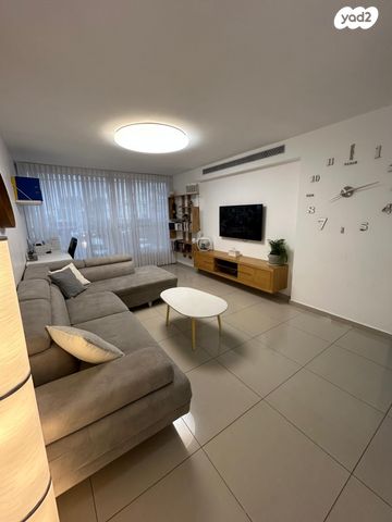 דירה, השיקמה 14, קרית גיורא, אור יהודה