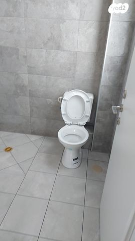 גג/ פנטהאוז, אפרים צור 10, שקמים ואגמים, אשקלון