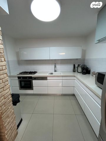 דירה, השיקמה 14, קרית גיורא, אור יהודה