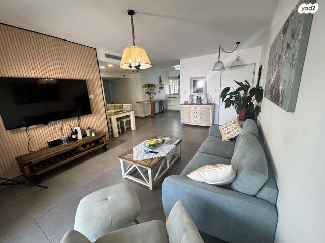 דירה, משה קהירי 11, רמות הרכס, באר שבע