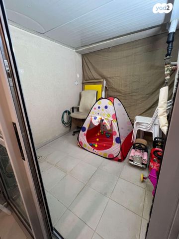 דירה, הנרקיסים 12, רכסים, רכסים