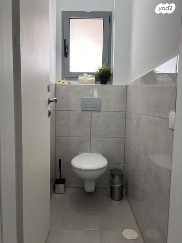 דירה, הנרקיסים 12, רכסים, רכסים