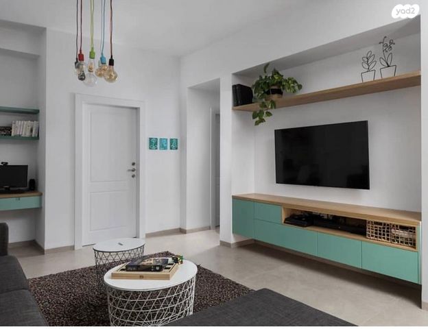 בית פרטי/ קוטג', הסחלב 11, צורית, צורית