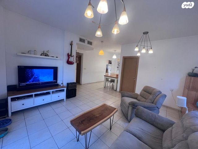 דירת גן, חטיבת הצנחנים 23, המגינים, מודיעין מכבים רעות