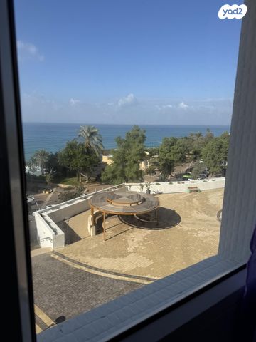 שדרות ניצה 8