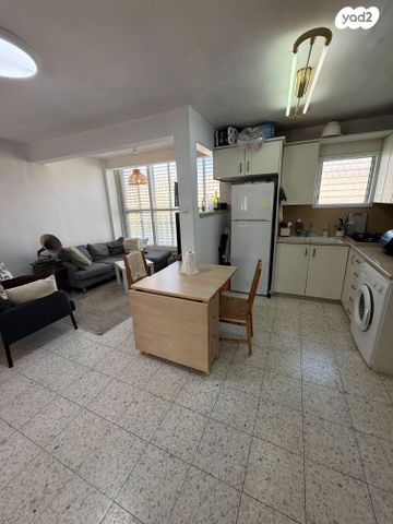 ברל כצנלסון 3