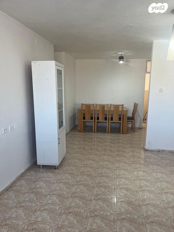 שדרות משה שרת 5