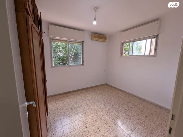 דירה, ז'בוטינסקי 6, שאר העיר, קדימה צורן