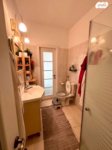 דירה, הקוצרים 12, מרכז, הרצליה