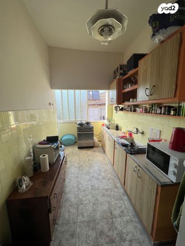 דירה, הראשונים 11, לב המושבה / מרכז העיר, פתח תקווה