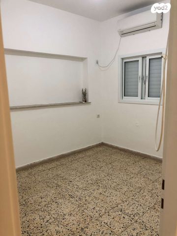 דו משפחתי, חיים סירני 15, נווה רמז, חולון