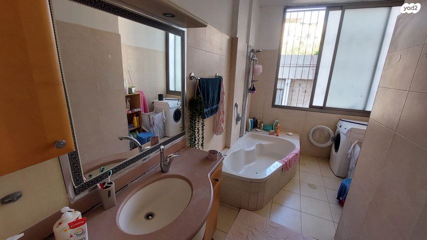 דירה, ספראי 5, שכונת יהלום, מרכז העיר ב, רמת גן