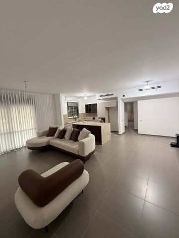 אריאל שרון 2