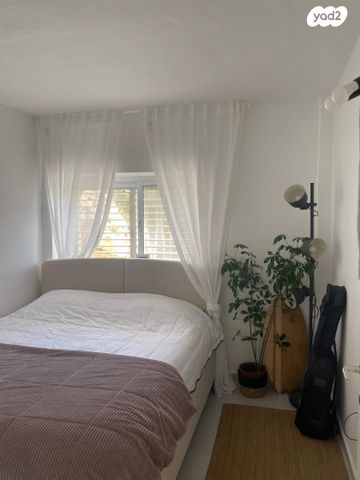 יחידת דיור, חרסית 16, שערי תקווה, שערי תקווה