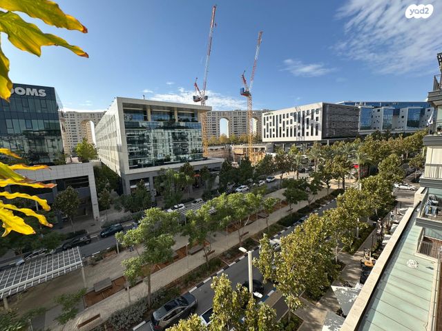 דירה, דם המכבים 55, שאר העיר, מודיעין מכבים רעות