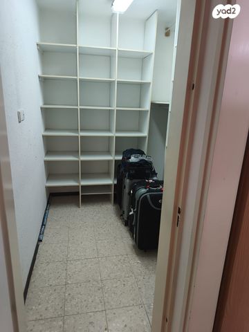 דירה, הסמדר 9, קרית כרמים, ראשון לציון