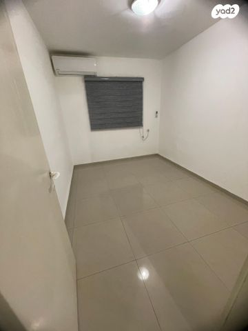 דירה, שבטי ישראל 42, קרית חיים מזרחית, חיפה