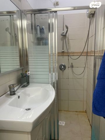 סאבלט, אילות 20, רובע ג', אריאל