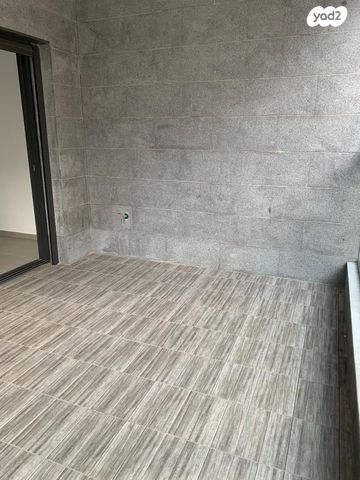 דירה, הרברט סמואל 86, מרכז העיר, חדרה