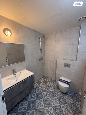 דירה, תוצרת הארץ 5, נחלת יצחק, תל אביב יפו