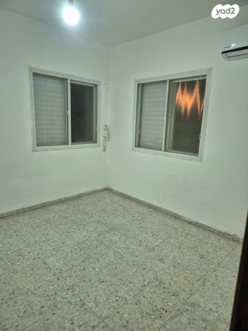 דירת גן, הגיבורים 9, סביוני עתלית, עתלית