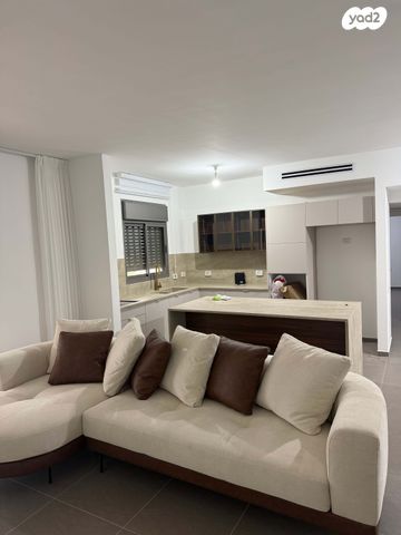 דירה, אריאל שרון 2, נווה שרון / שער העיר, נתיבות