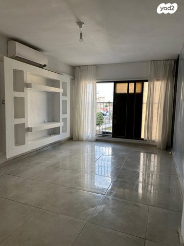 דירה, שדרות בן גוריון 23, גבעת אולגה, חדרה