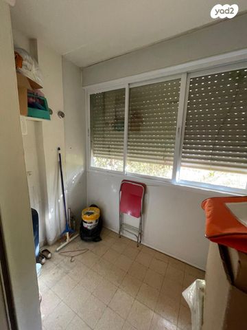 דירה, בוסתנאי 34, קטמון הישנה, ירושלים