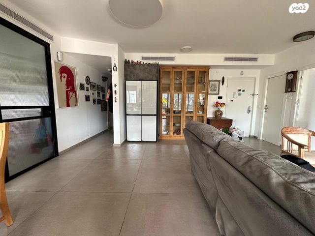 דם המכבים 55