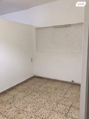 דו משפחתי, חיים סירני 15, נווה רמז, חולון