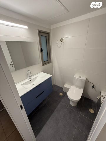 דירה, אסירי ציון 21, נווה גן, פתח תקווה