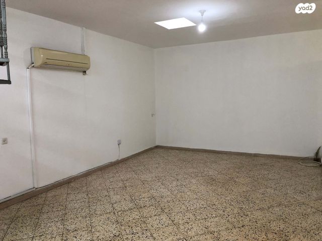 דו משפחתי, חיים סירני 15, נווה רמז, חולון