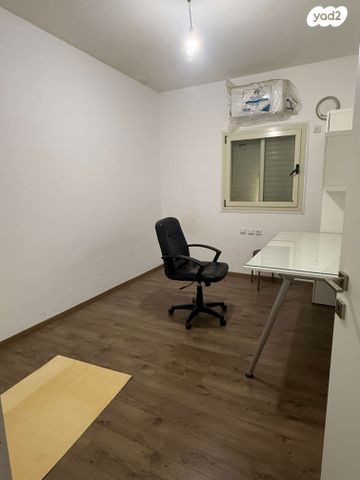 דירה, יצחק יציב 17, קרית חיים מזרחית, חיפה