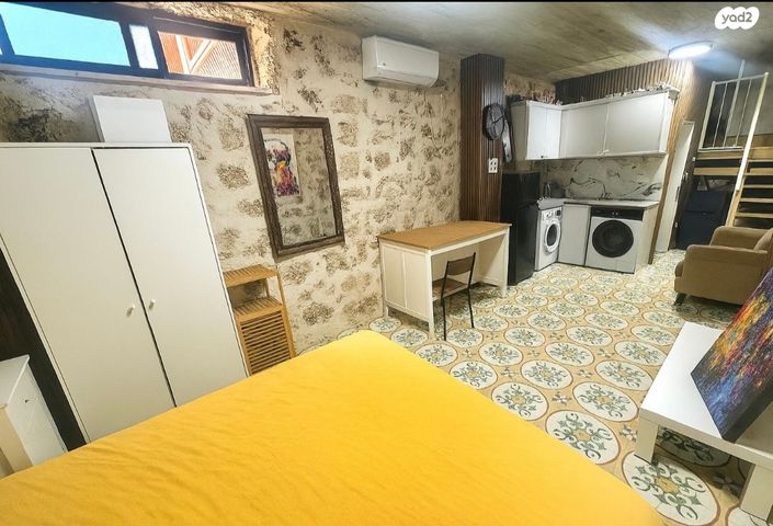 מרתף/ פרטר, סלסלה 15, עג'מי, גבעת העליה, תל אביב יפו