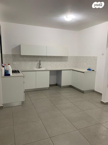 הרברט סמואל 86