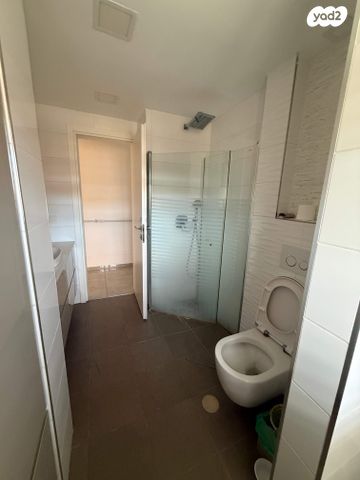 דירה, יצחק יציב 17, קרית חיים מזרחית, חיפה