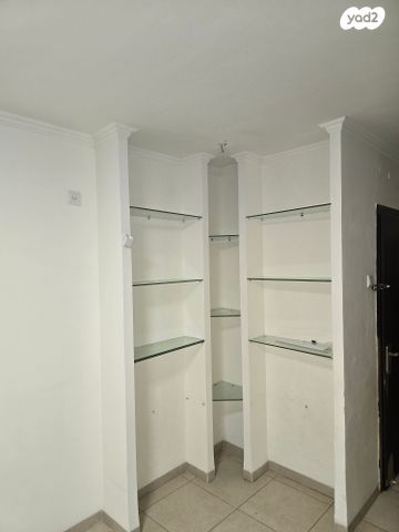 דירה, הרצל 55, שז"ר / דקר, טירת כרמל