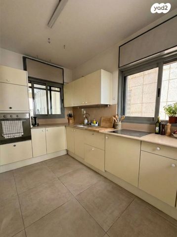 דופלקס, משה קול 7, המשתלה, תל אביב יפו