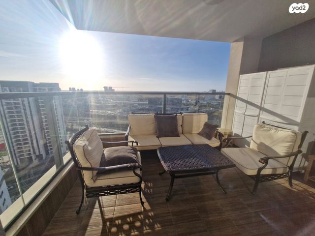 דירה, יעקב תמרי 8, חצרות המושבה, רחובות