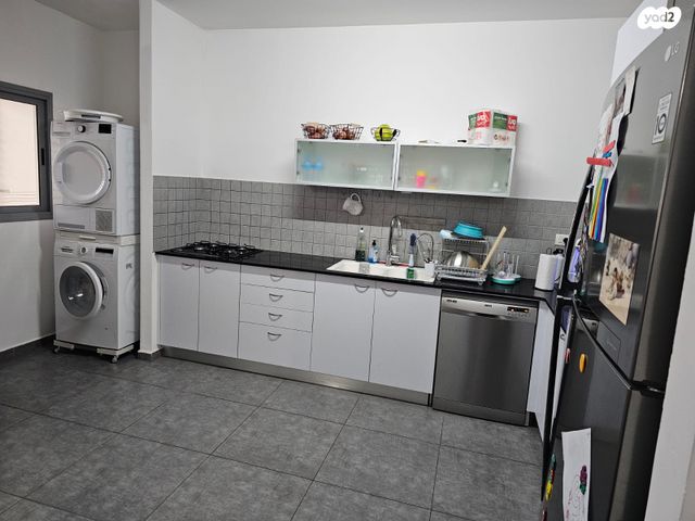 דירה, שייקה אופיר 2, פסגות אפק, ראש העין