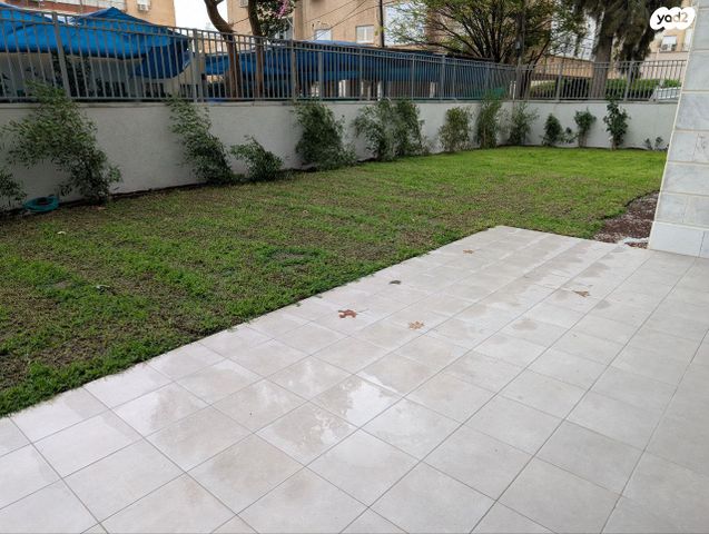 דירת גן, דרך זאב ז'בוטינסקי 8, לב המושבה / מרכז העיר, פתח תקווה