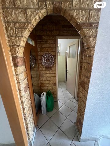 דירה, הפרטיזנים 9, צור שלום, קרית ביאליק