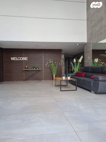 ארבע האמהות 14