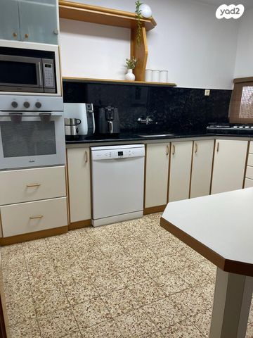 דירה, האלה 6, שאר העיר, חצור הגלילית