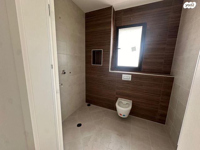 דירה, יונה וולך 7, גרין פארק החדשה, הוד השרון