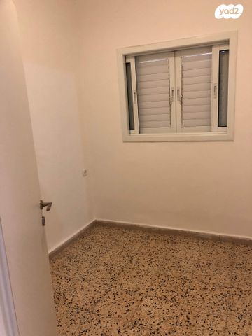 דו משפחתי, חיים סירני 15, נווה רמז, חולון