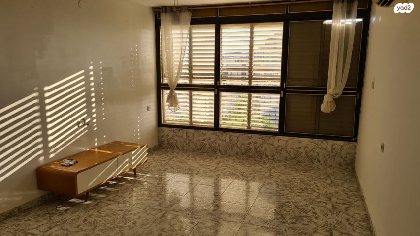 דירה, גיורא יוספטל 11, גיורא, רמלה