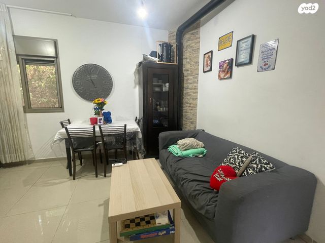 סאבלט, אילות 20, רובע ג', אריאל