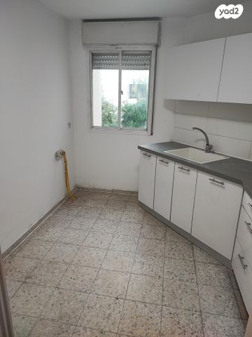 דירה, חבצלת החוף 8, גבעת האירוסים, נתניה