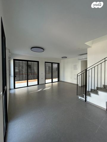 דירת גן, דגן 4, עמירם, פרדס חנה כרכור